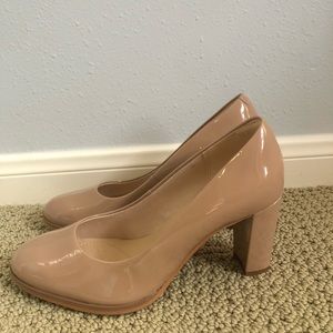 Clarks Cusion Plus Tan Pumps